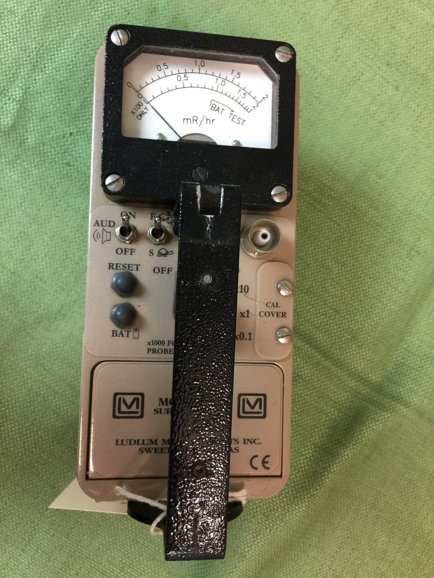 Ludlum Model 14C Survey Meter