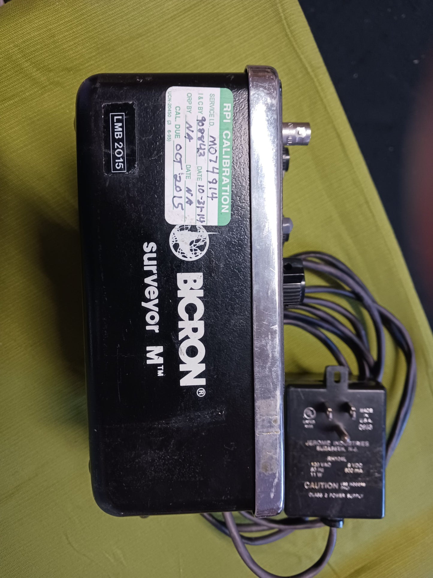 Bicron Surveyor M Radiation Survey Meter Great for bench top w/ AC Adapter