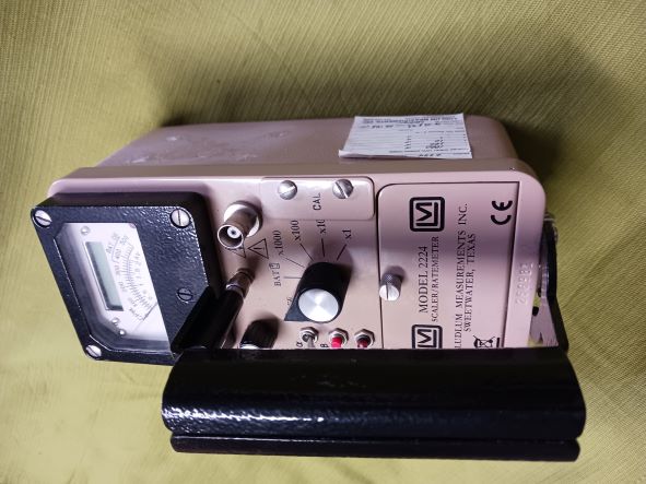 Ludlum Model 2224 Alpha - Beta Scaler Ratemeter