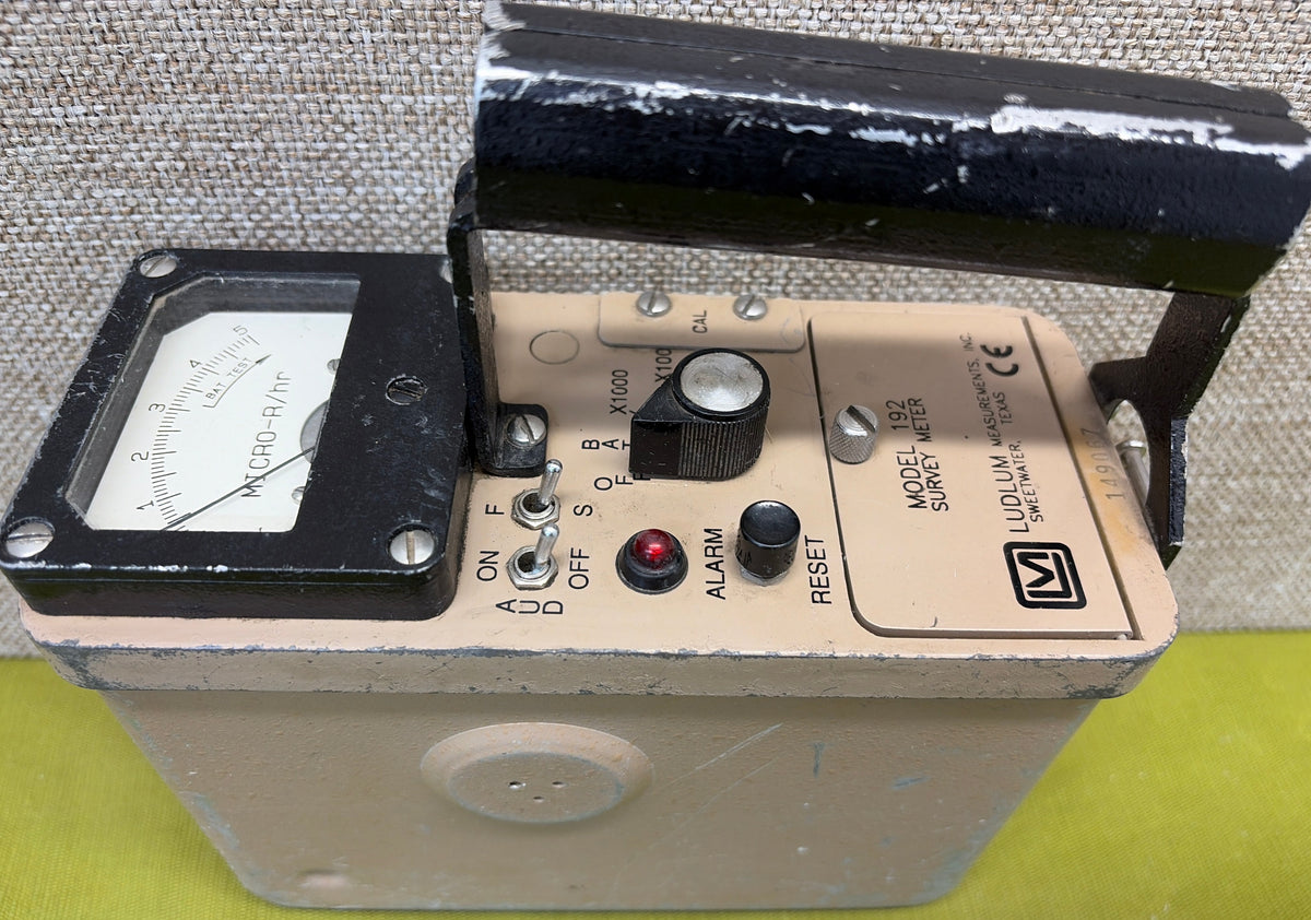 Ludlum Model 192 microR Survey Meter