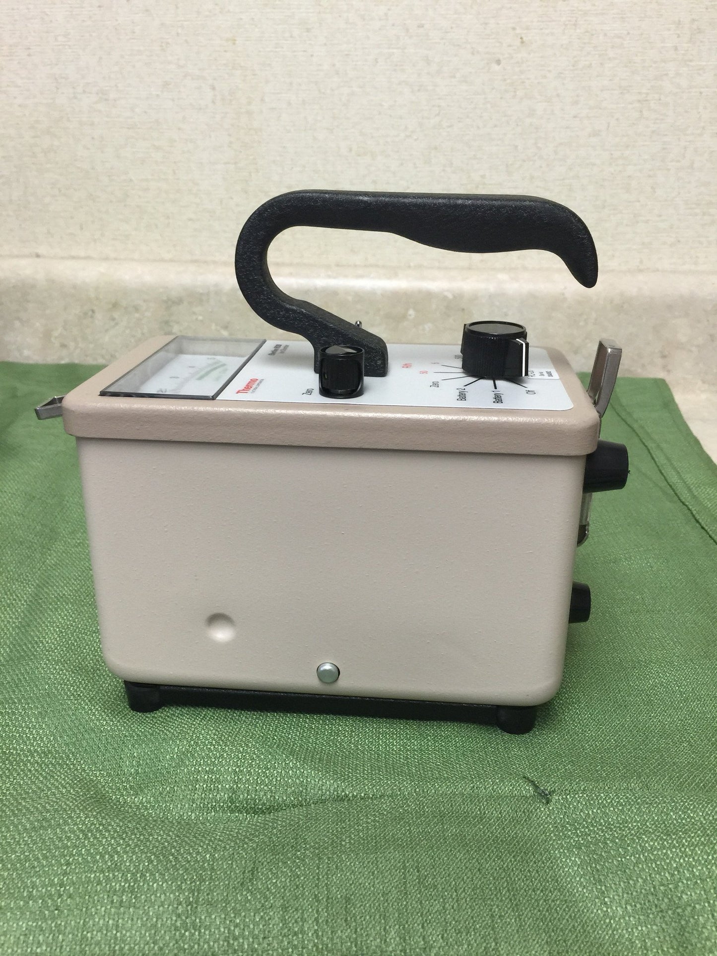 Thermo/Eberline Model RO-20 Ion Chamber