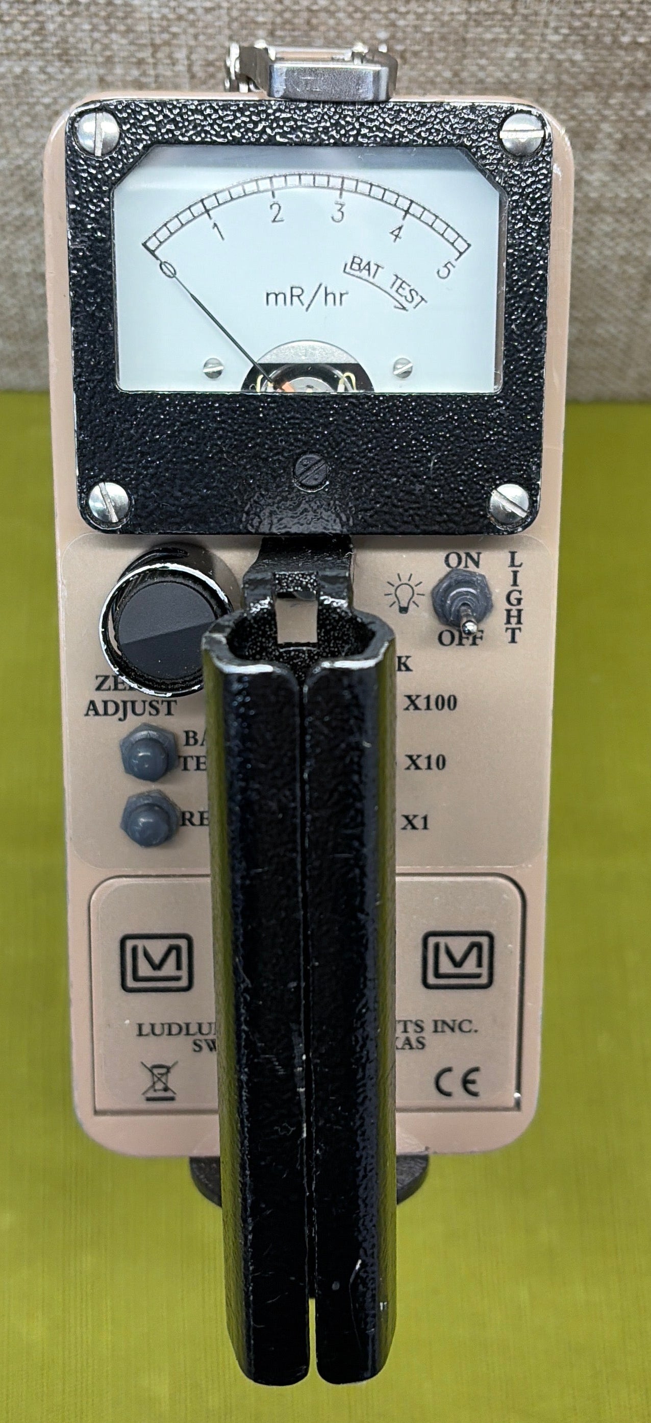 Ludlum Model 9-4 Ion Chamber