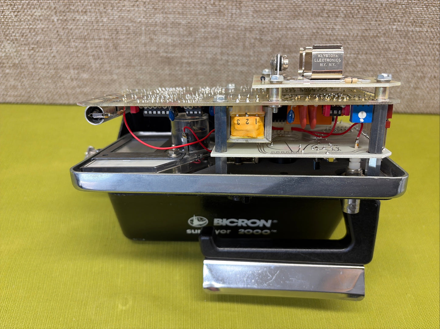 Bicron Surveyor 2000 Meter Geiger Counter