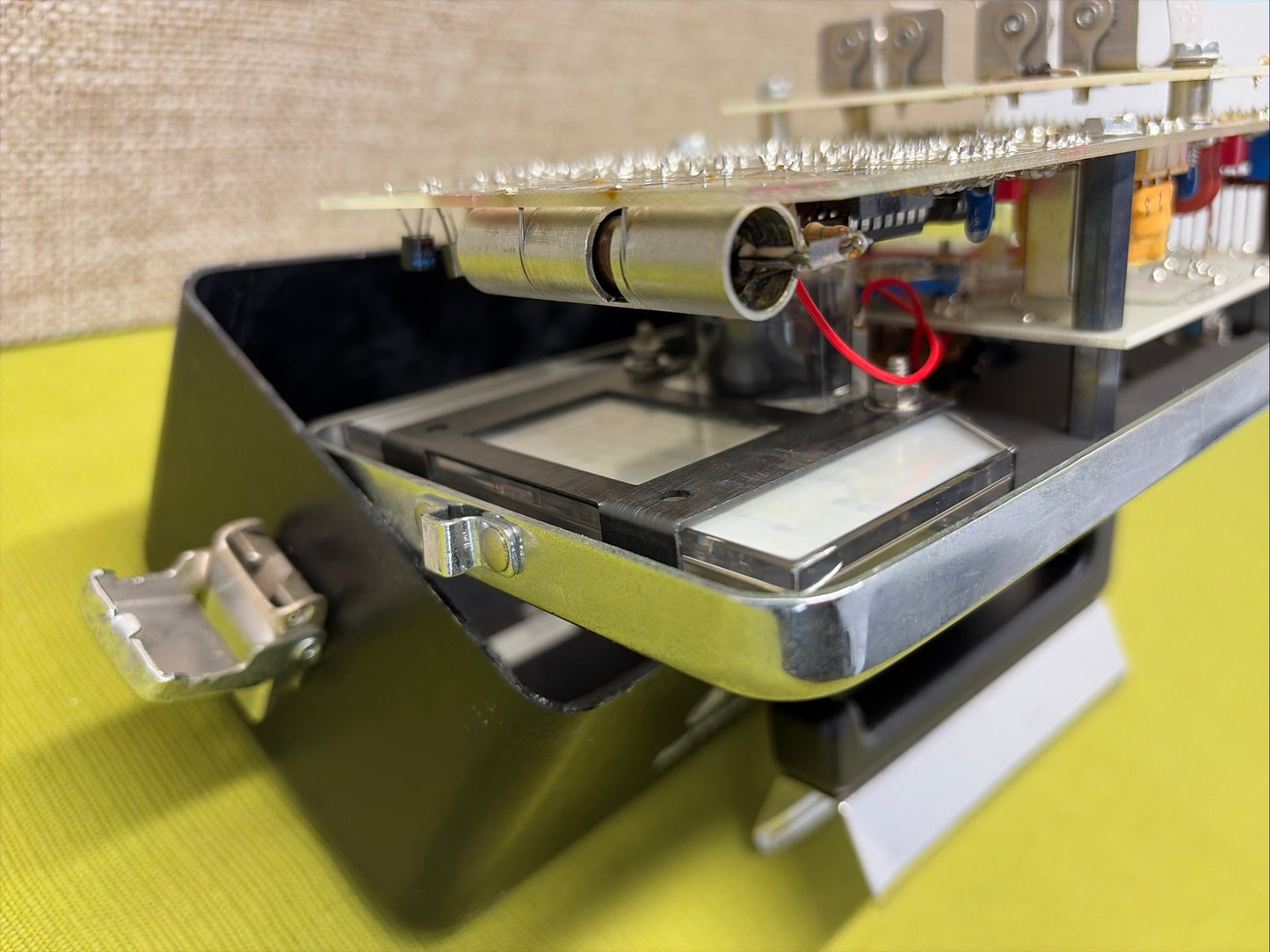 Bicron Surveyor 2000 Meter Geiger Counter