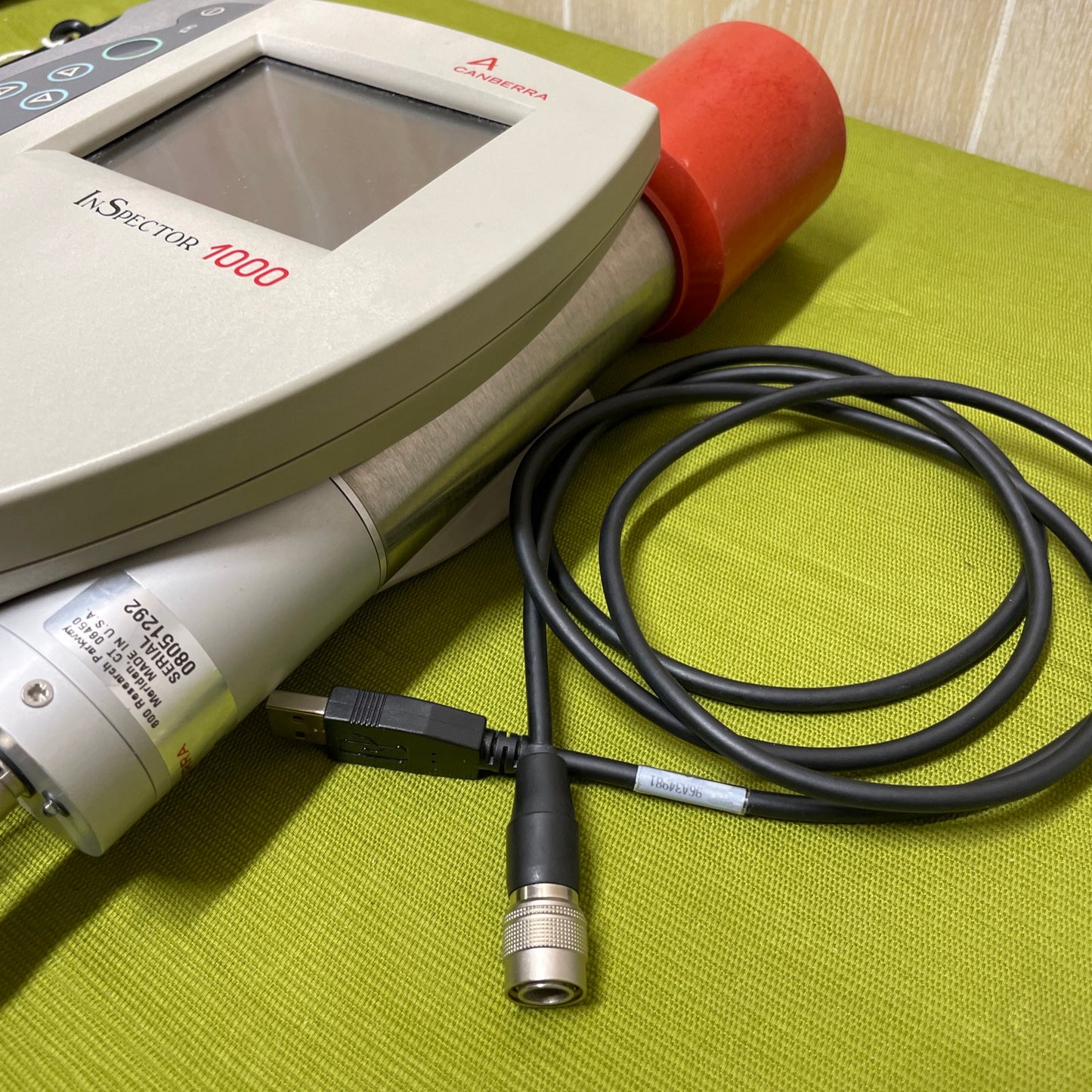 Cement analyzer InSpector™ 1000 with a IPROS-2 Probe