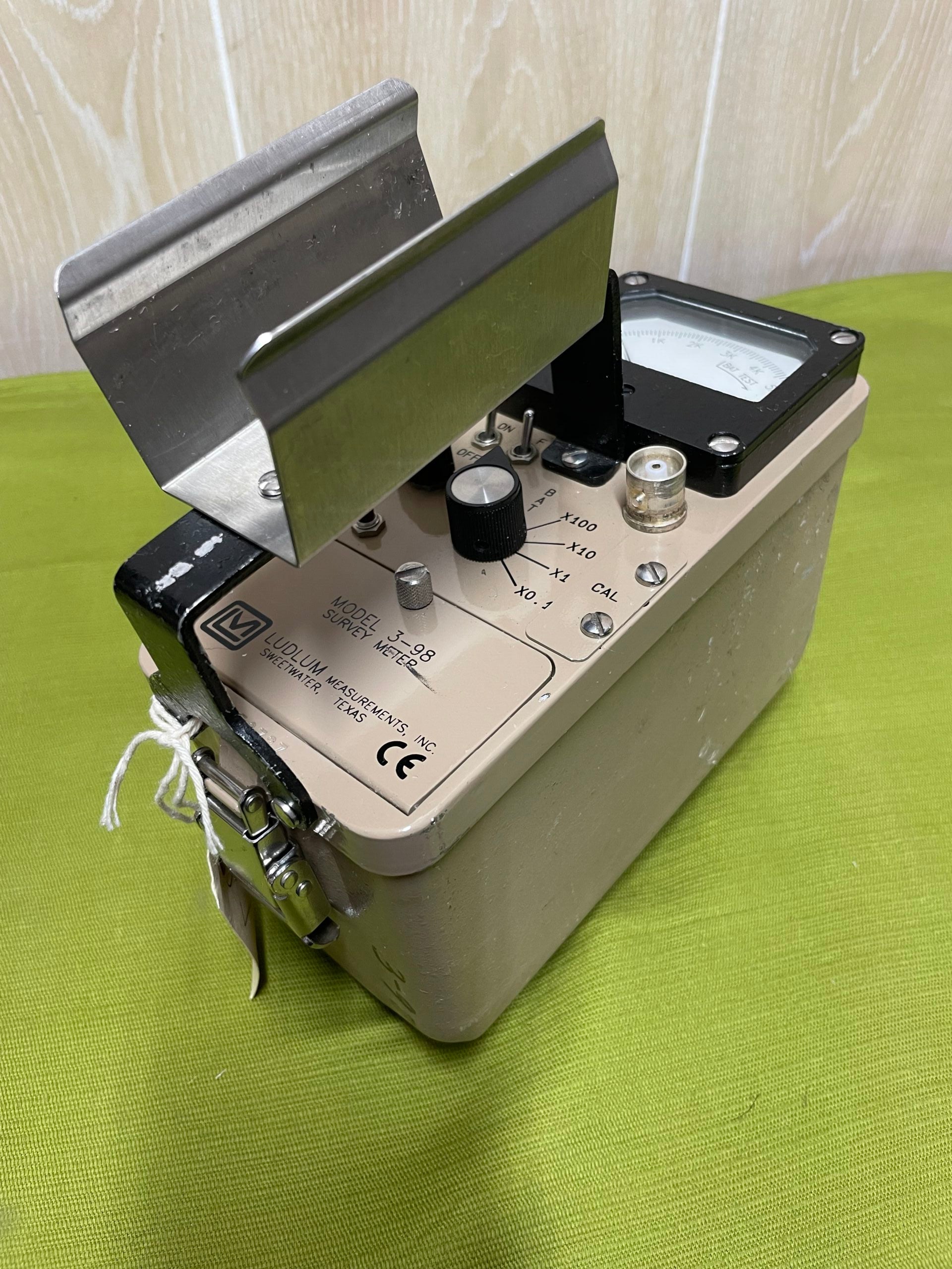 Ludlum Model 3-98 Survey meter | Ludlum – CHPConsultants