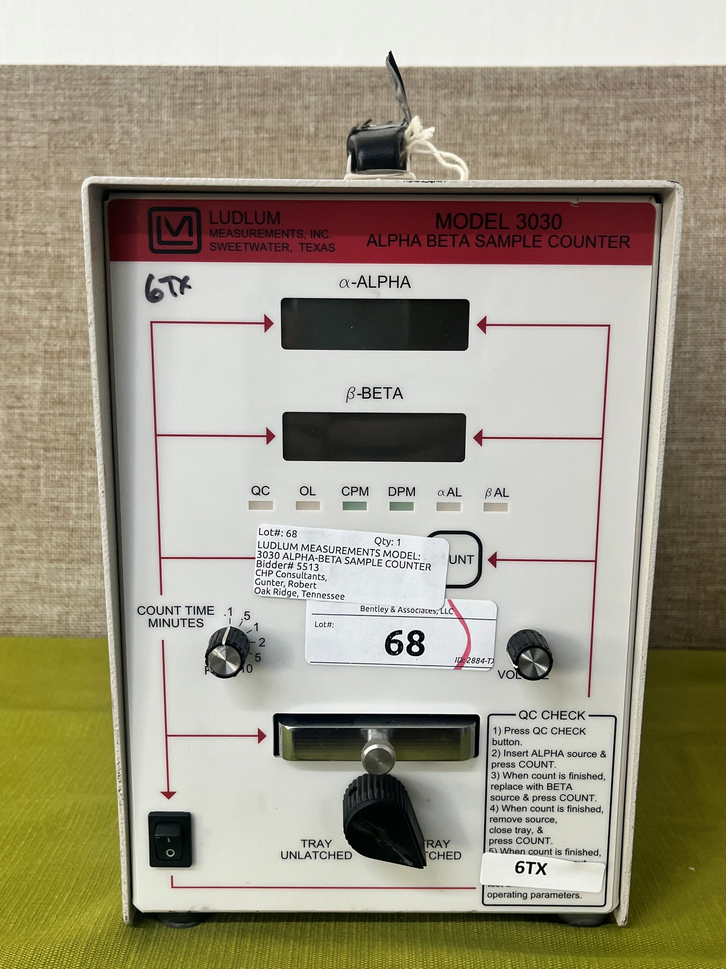 Ludlum Model 3030 Alpha Beta Sample Counter